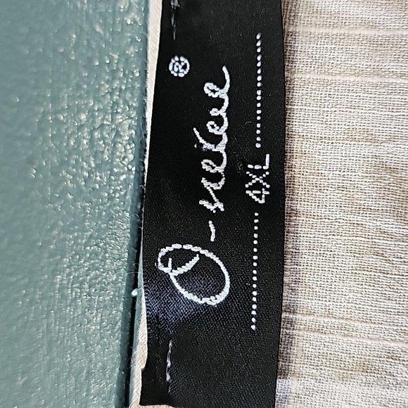 O-newe women's 4XL cream color top linen blend. Bathing‎ 3/4 sleeves. - Picture 4 of 6